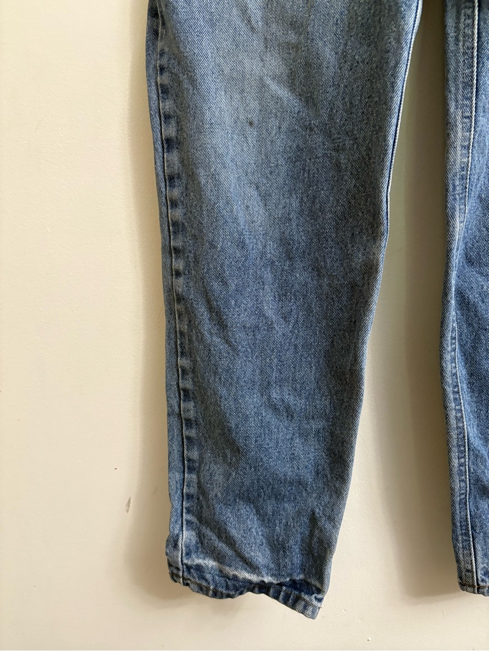 Vintage High-Rise Embroidered Relaxed Jeans in Blue small - Picture 5 of 8